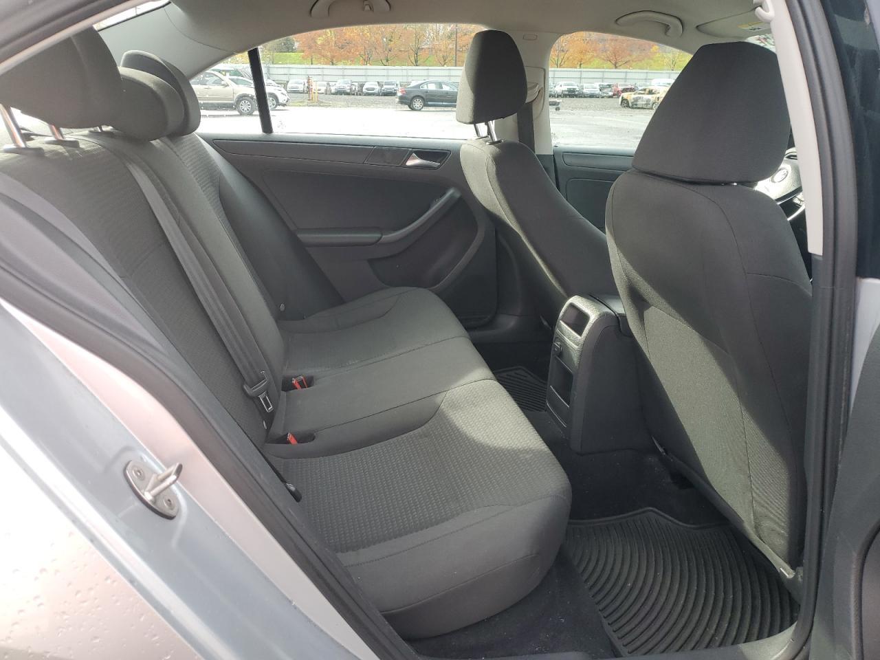 2015 VOLKSWAGEN JETTA