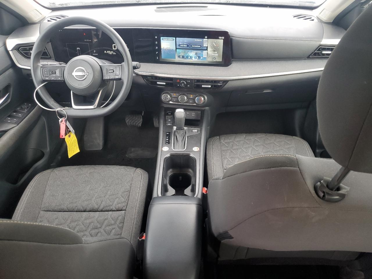 2025 NISSAN KICKS
