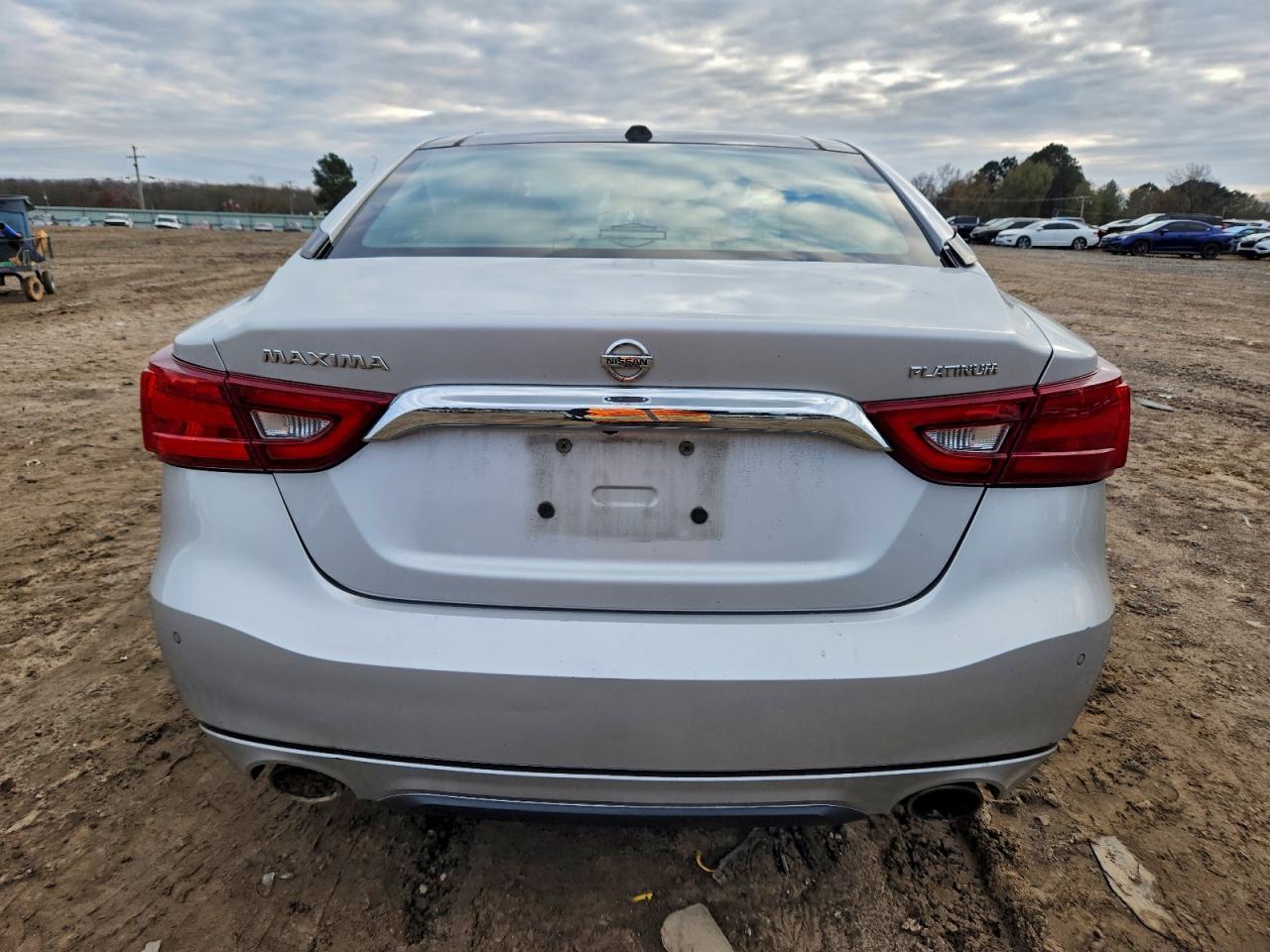 2017 NISSAN Maxima