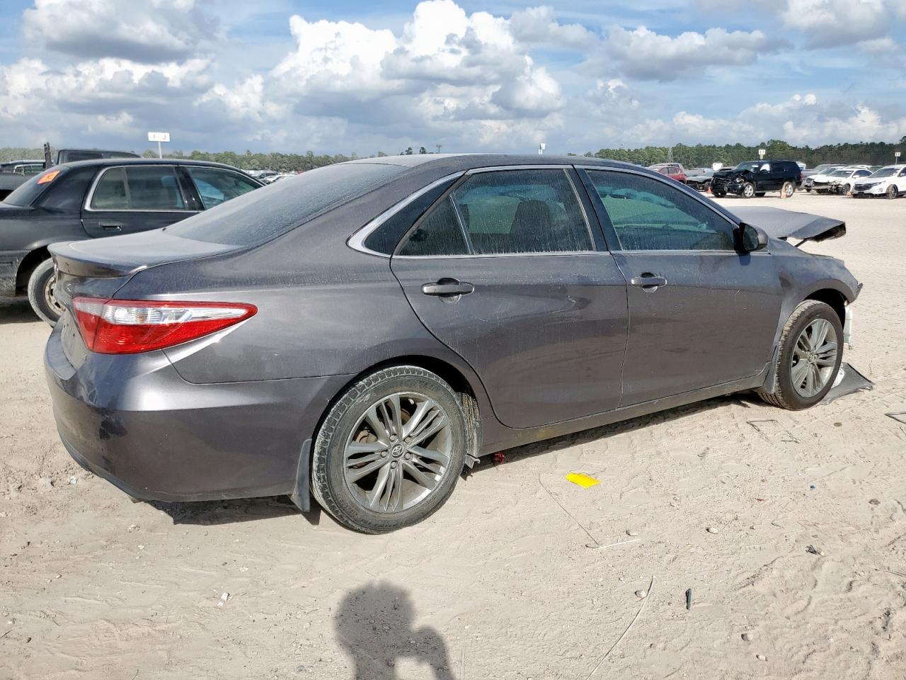 2015 TOYOTA CAMRY