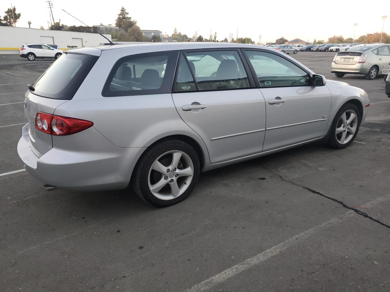 2005 MAZDA 6