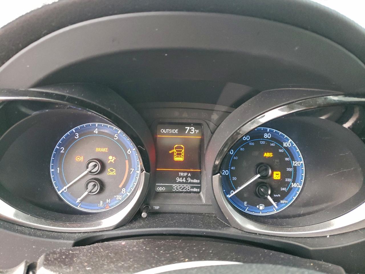 2015 TOYOTA COROLLA