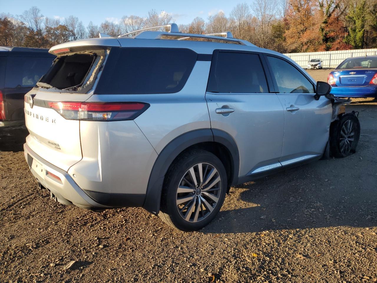 2022 NISSAN PATHFINDER