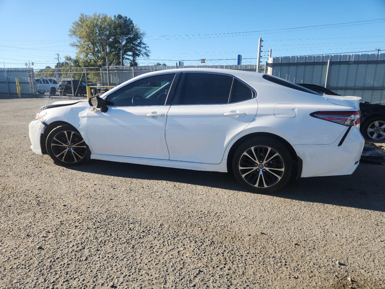 2018 TOYOTA CAMRY