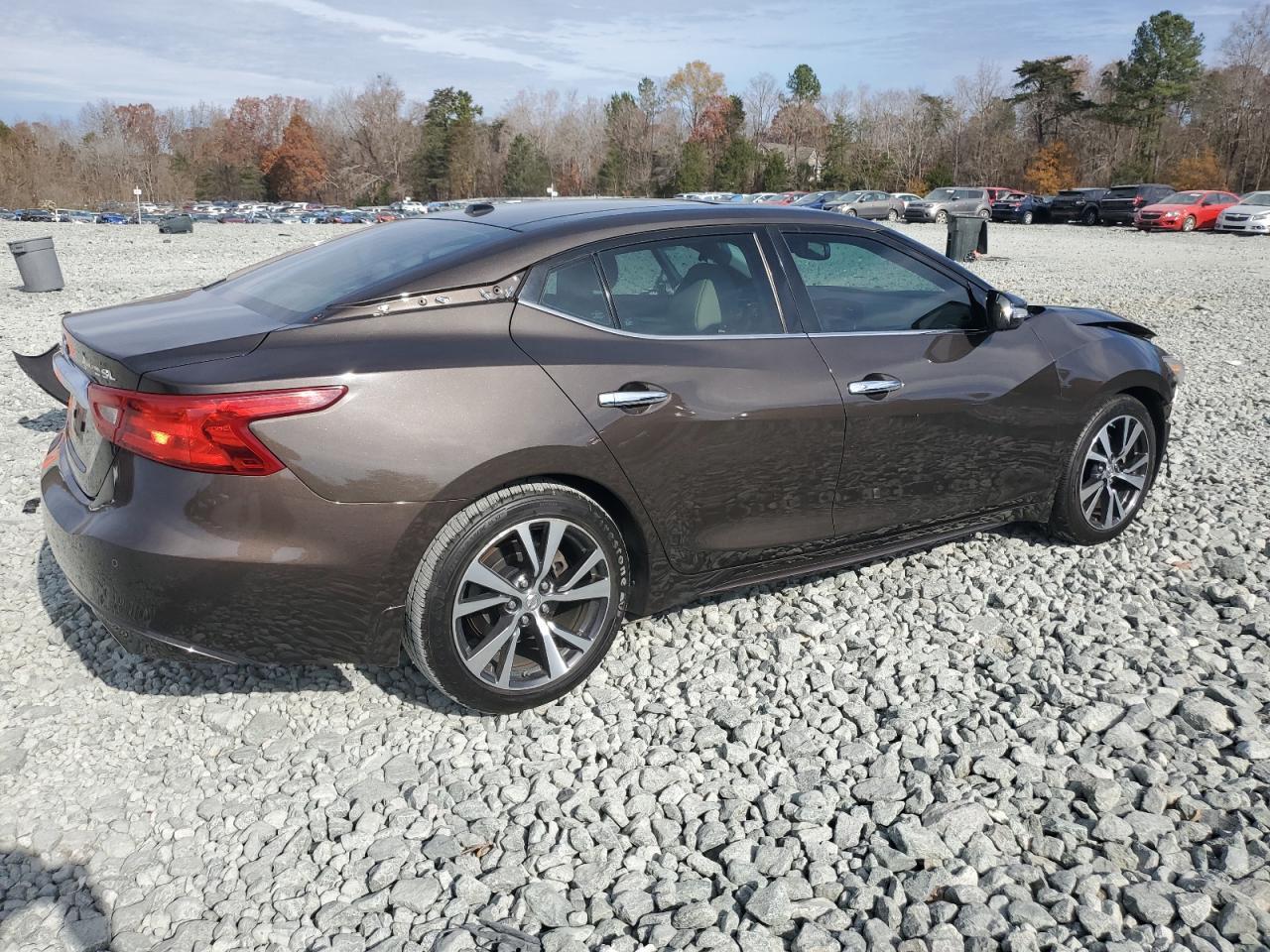 2017 NISSAN Maxima
