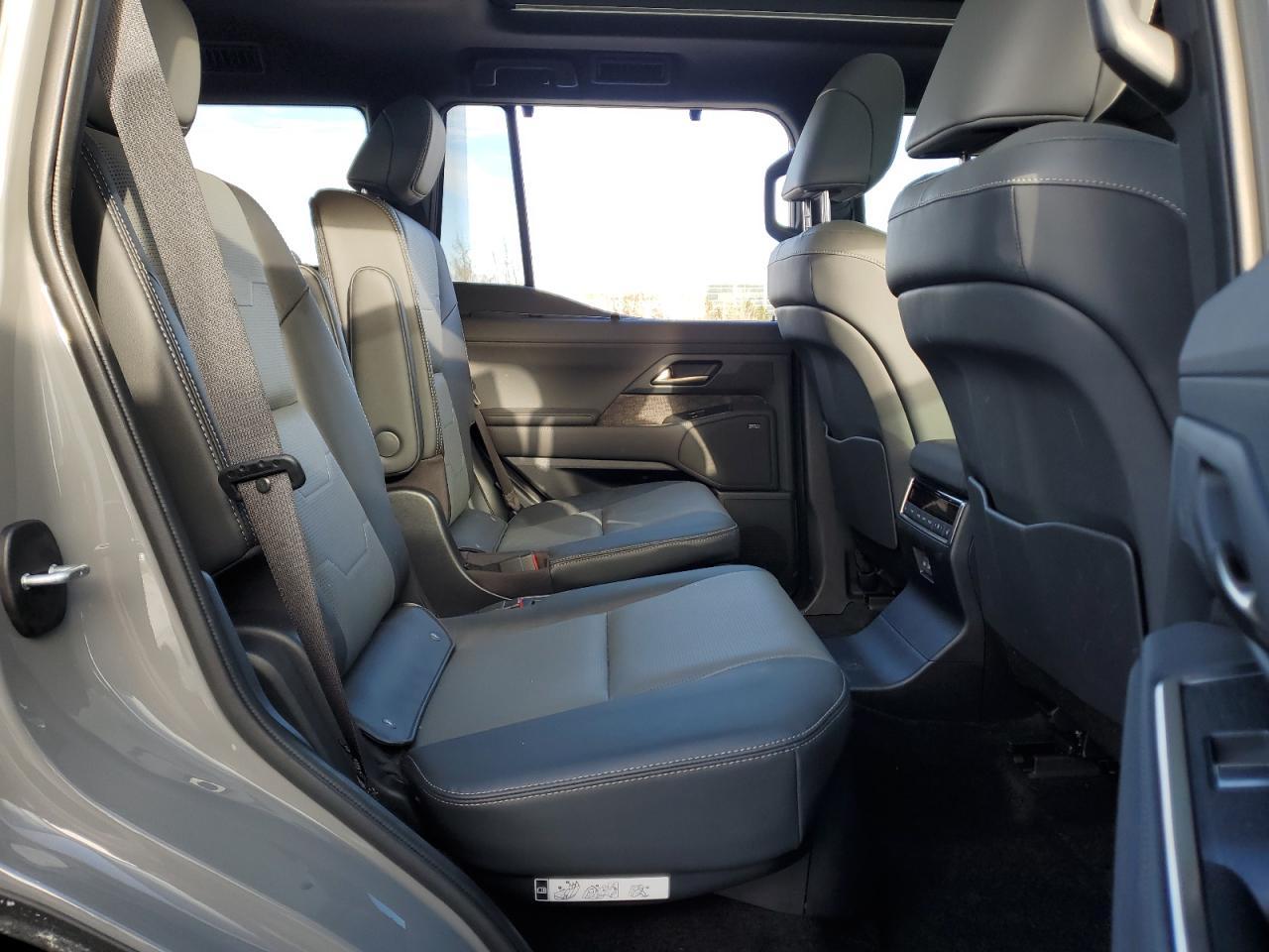 2024 LEXUS GX 550