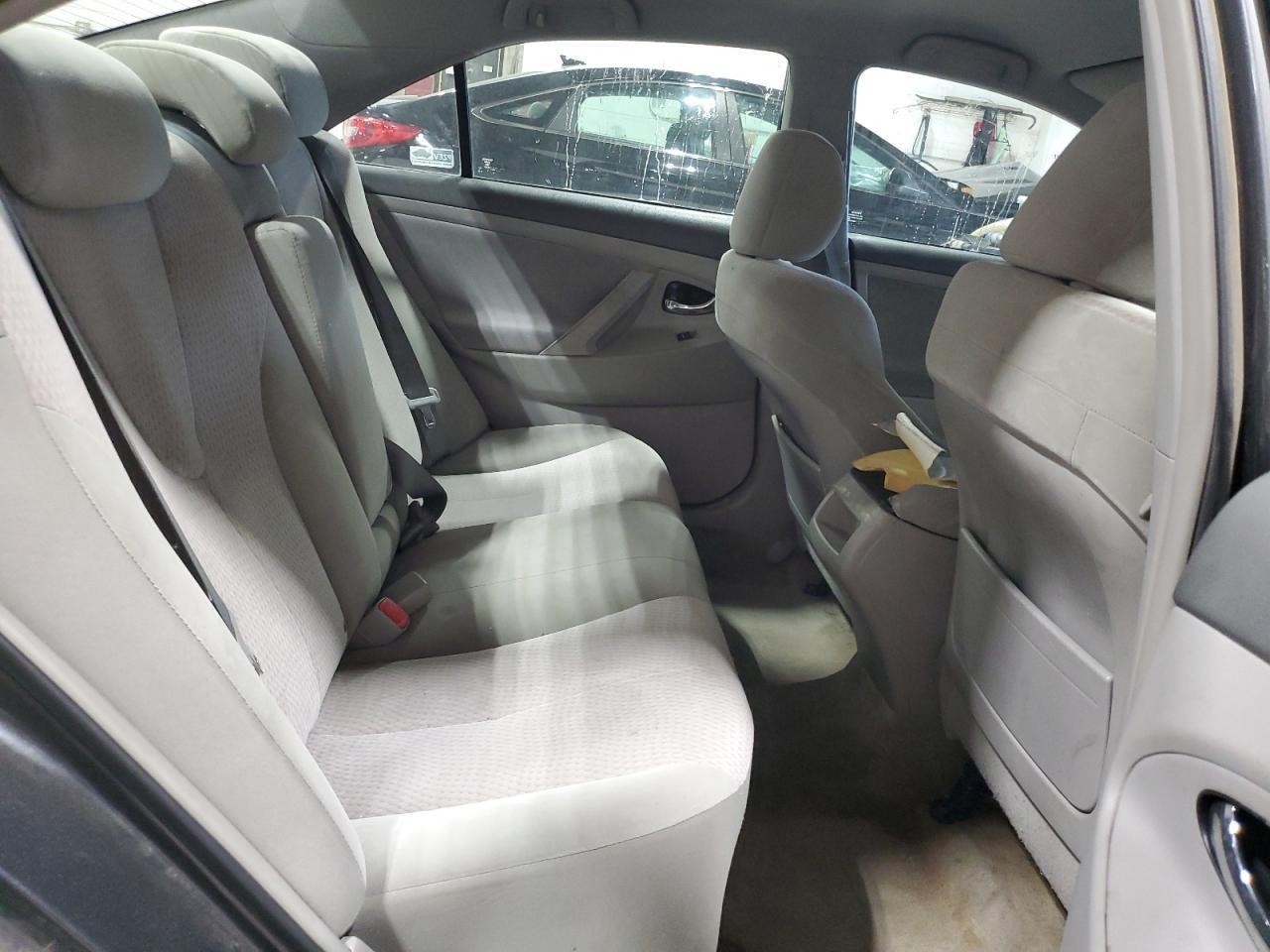2011 TOYOTA CAMRY