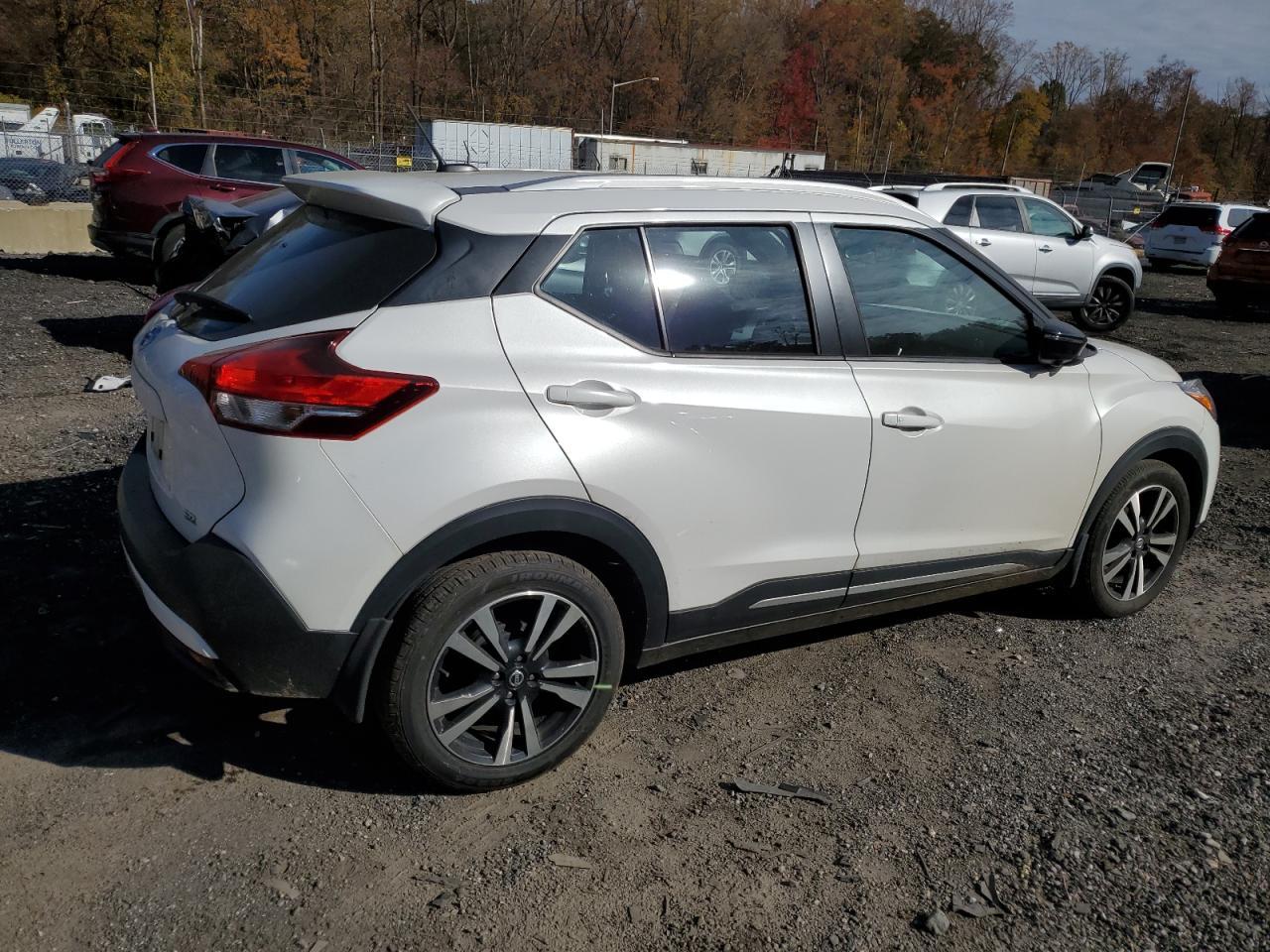 2019 NISSAN KICKS