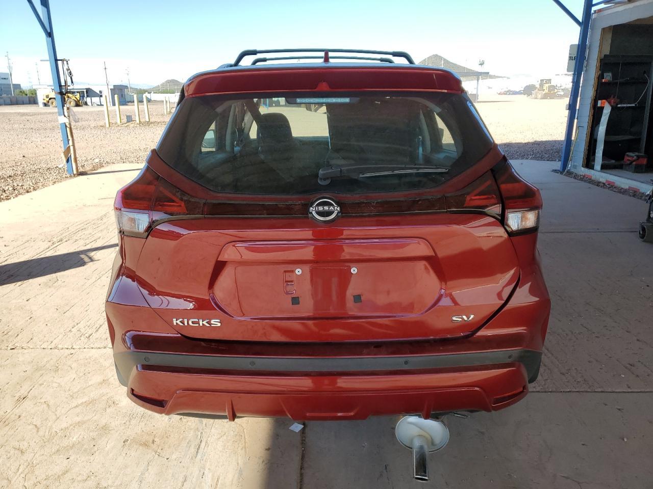 2023 NISSAN KICKS