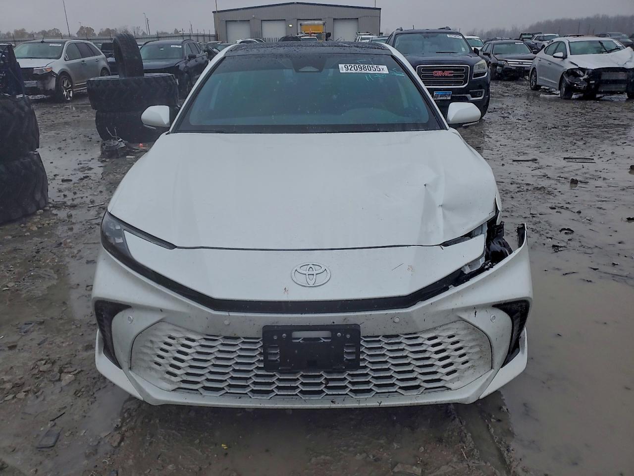 2025 TOYOTA CAMRY