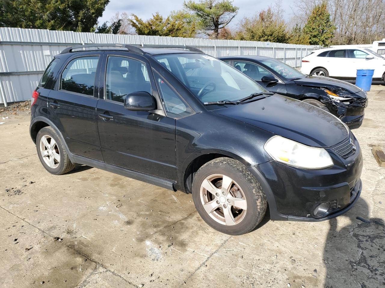 2012 SUZUKI SX4