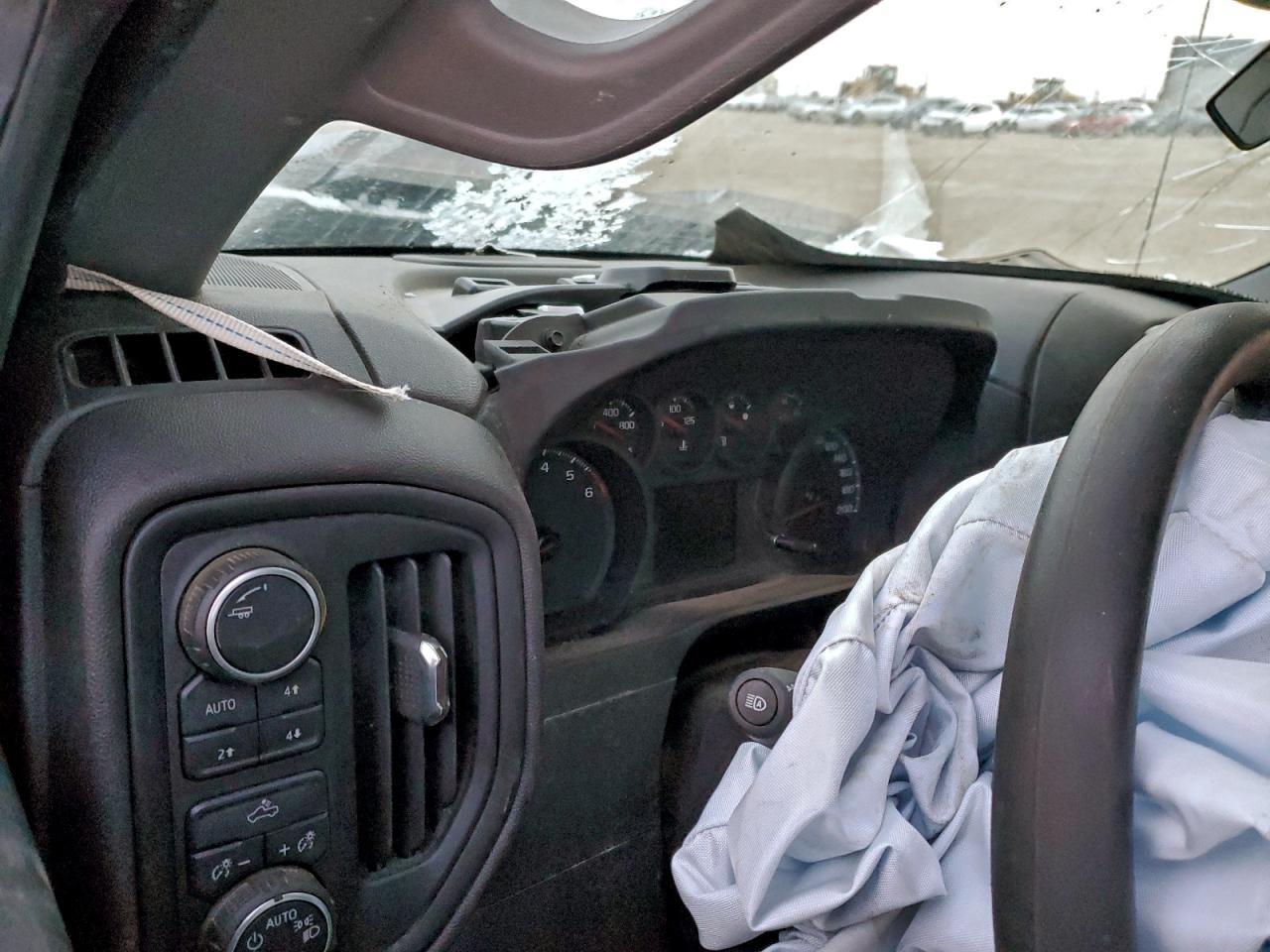 2025 CHEVROLET Silverado