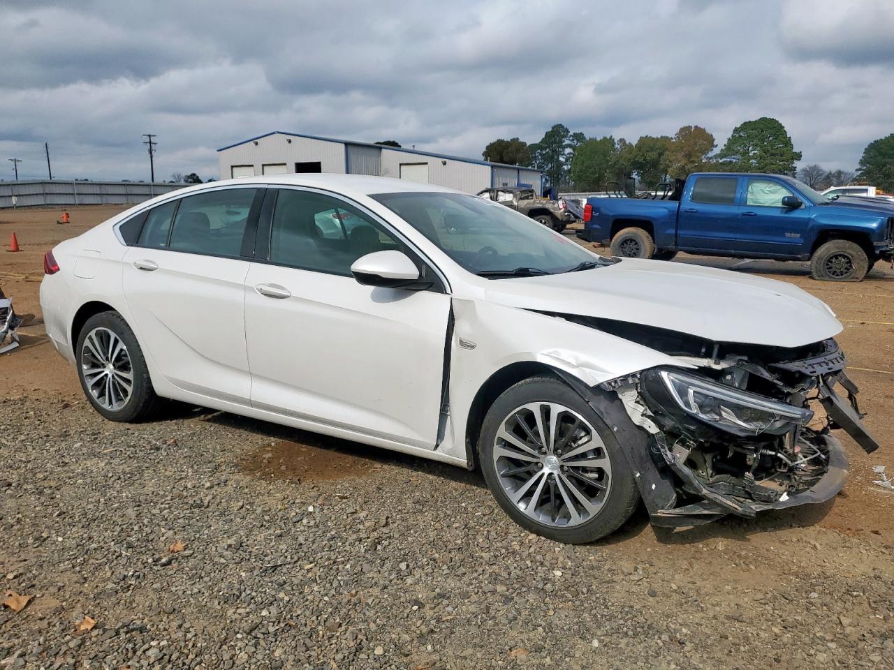 2019 BUICK Regal