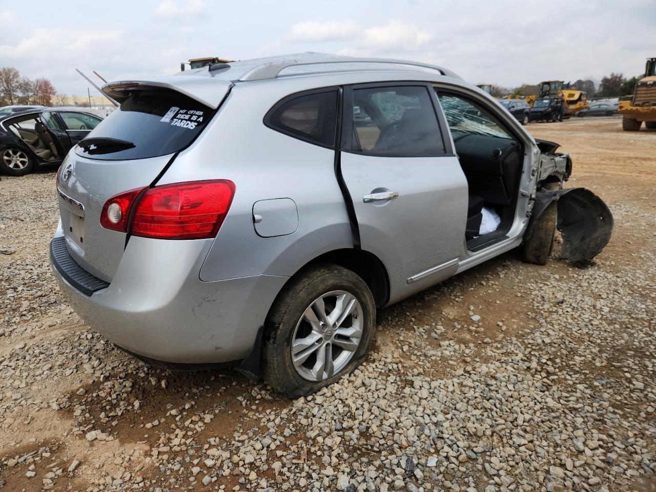 2015 NISSAN ROGUE