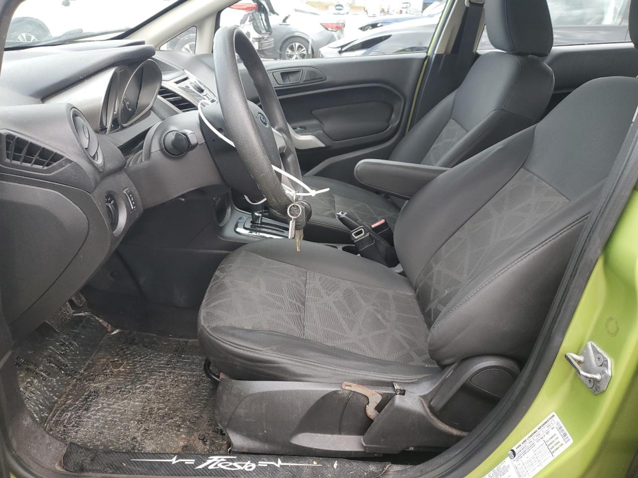 2012 FORD Fiesta