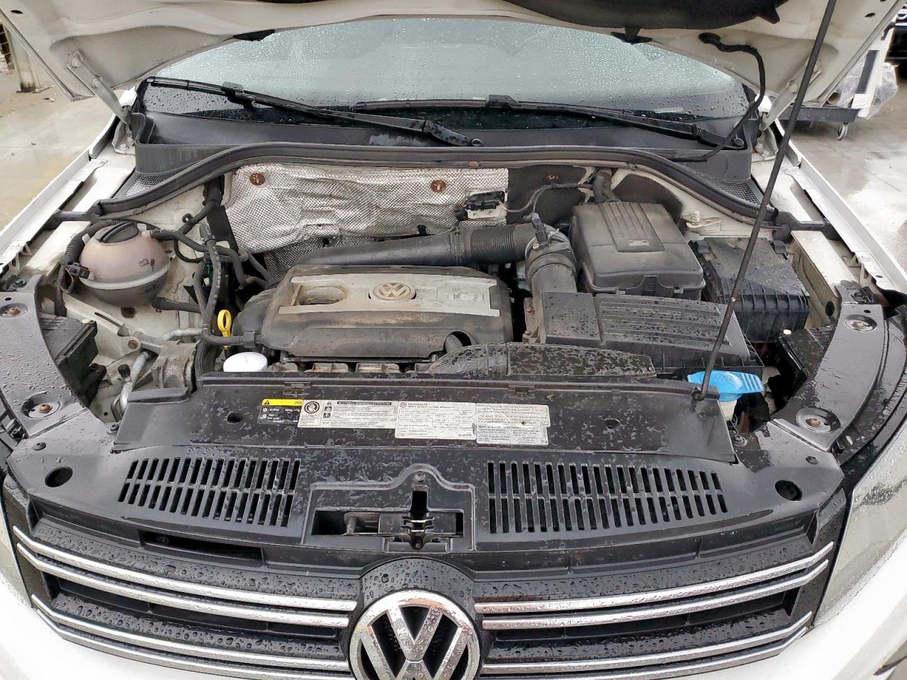 2016 VOLKSWAGEN TIGUAN
