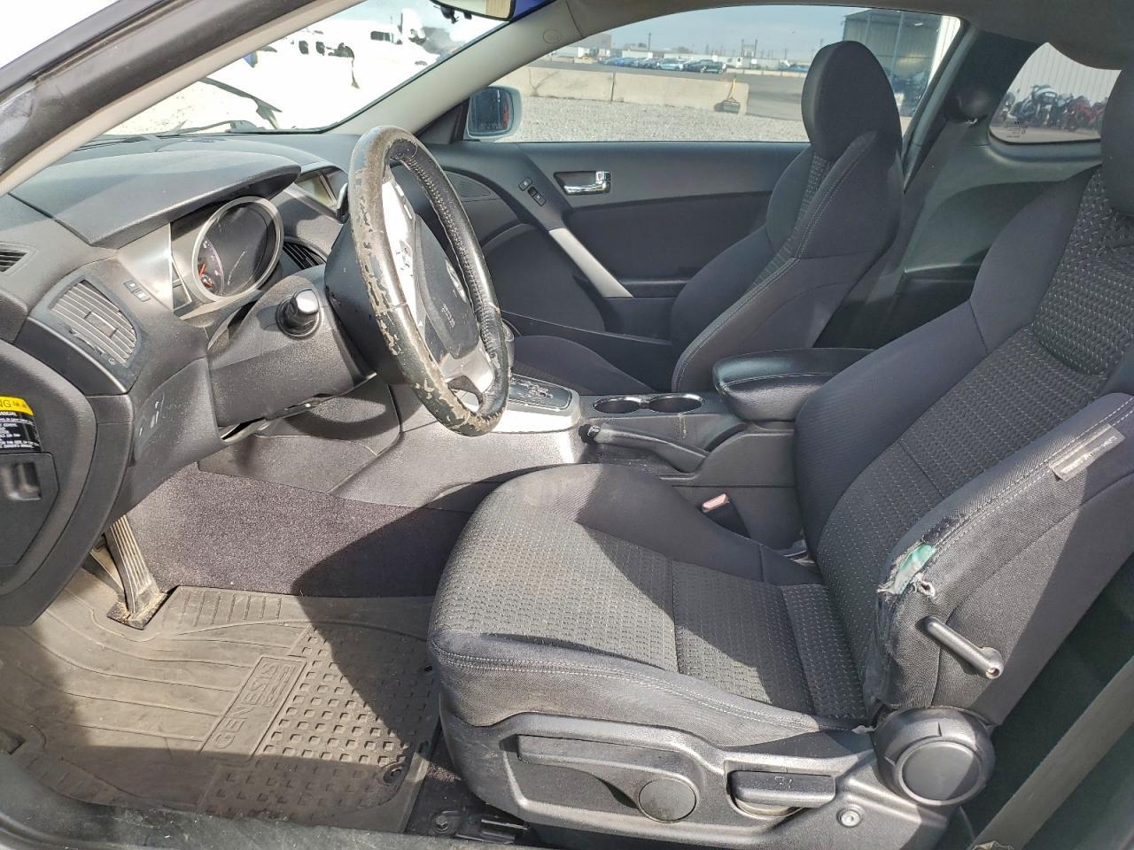 2010 HYUNDAI GENESIS