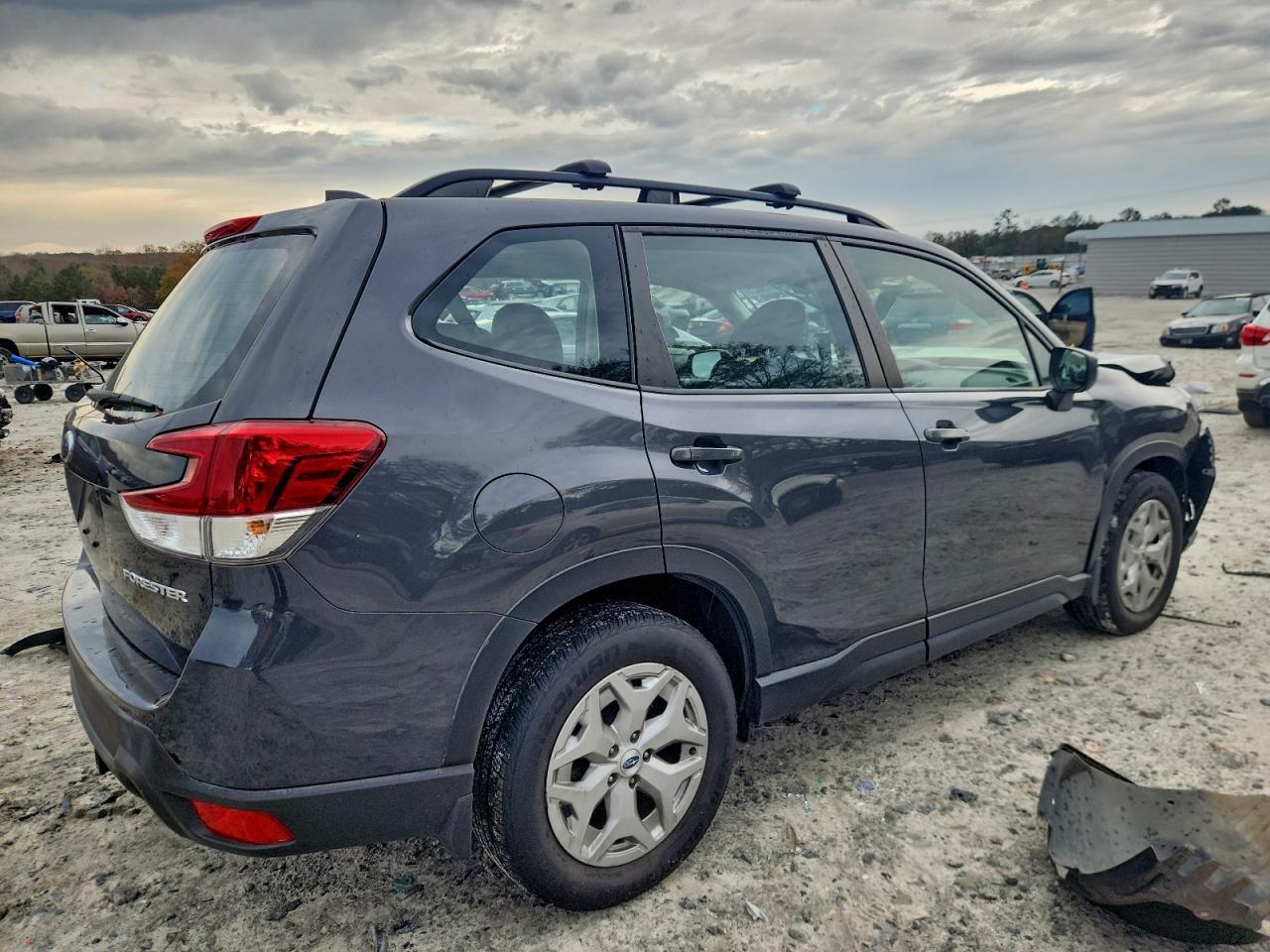 2021 SUBARU FORESTER