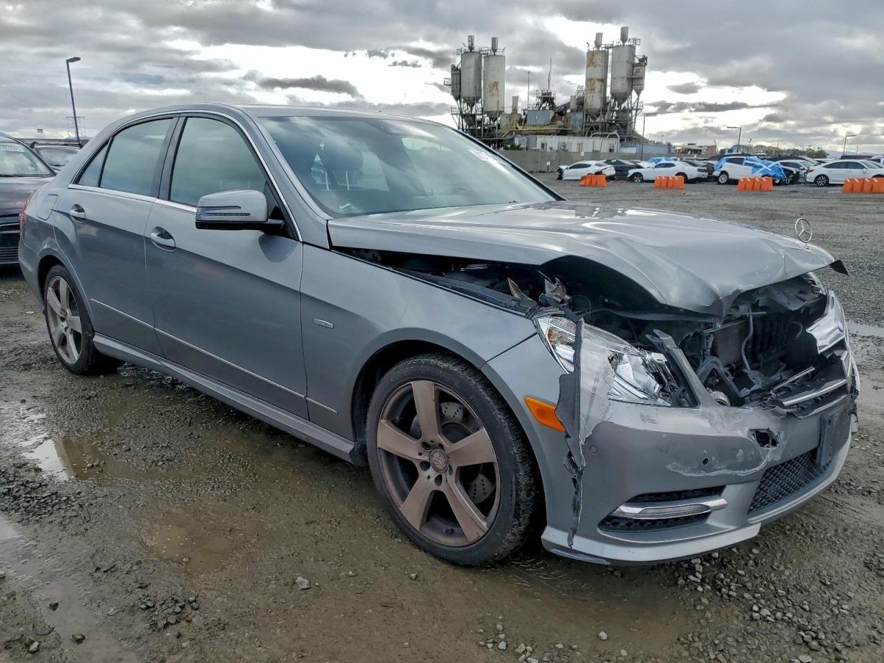 2012 MERCEDES-BENZ E-Class