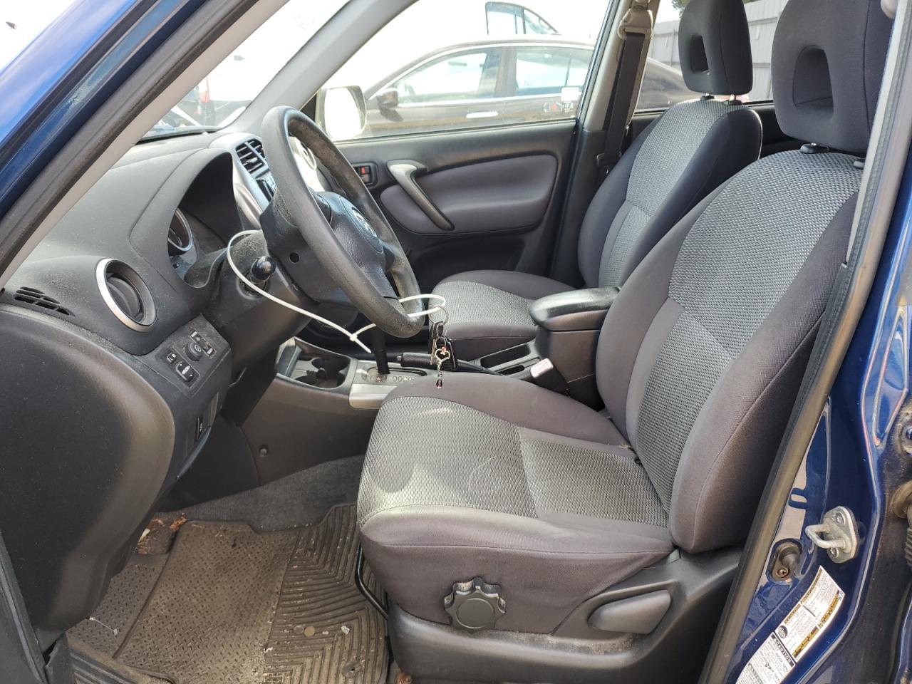 2004 TOYOTA RAV4