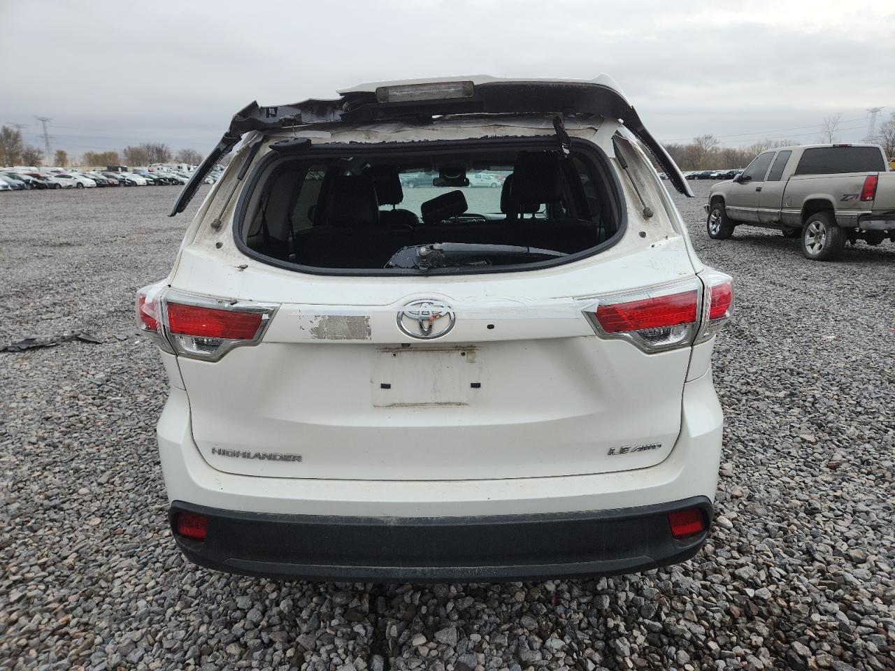 2016 TOYOTA HIGHLANDER