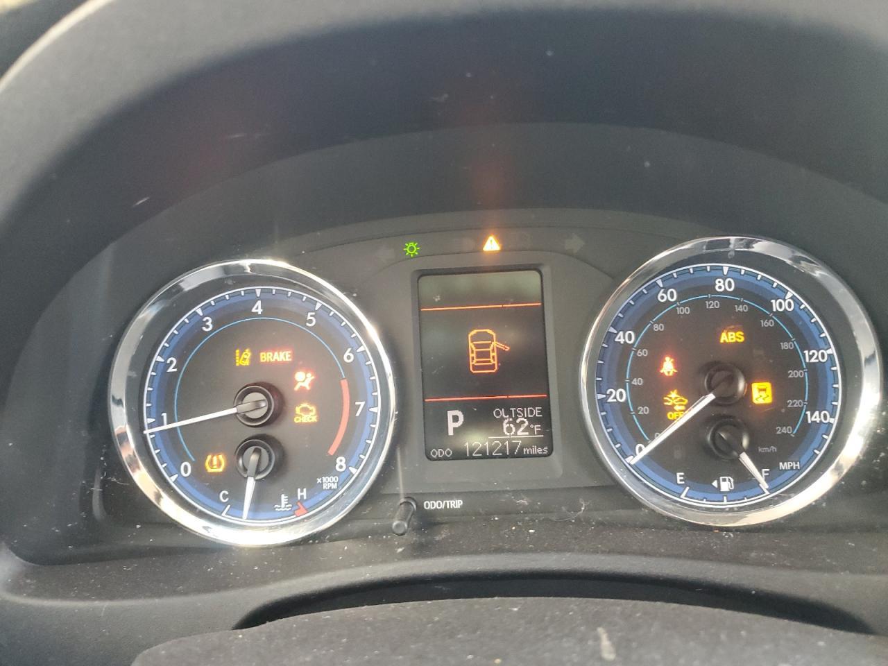 2018 TOYOTA COROLLA