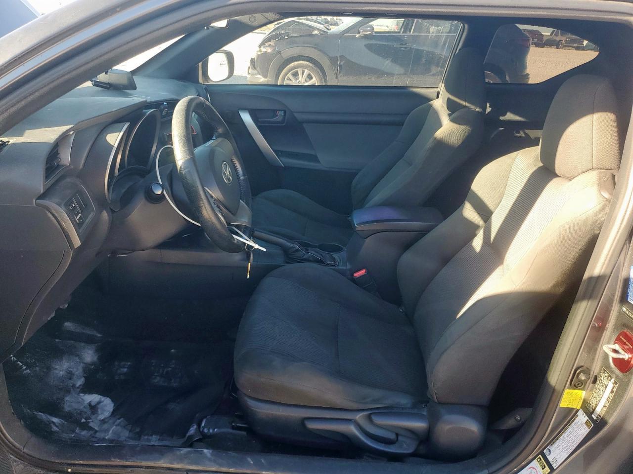 2011 TOYOTA SCION