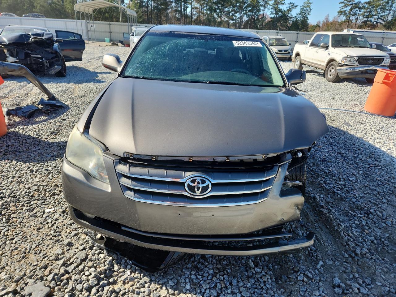 2006 TOYOTA Avalon