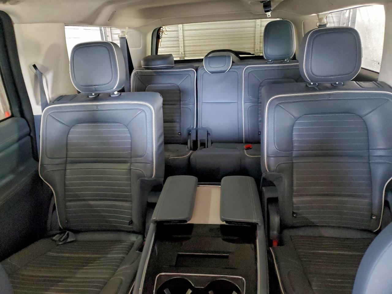2023 LINCOLN Navigator