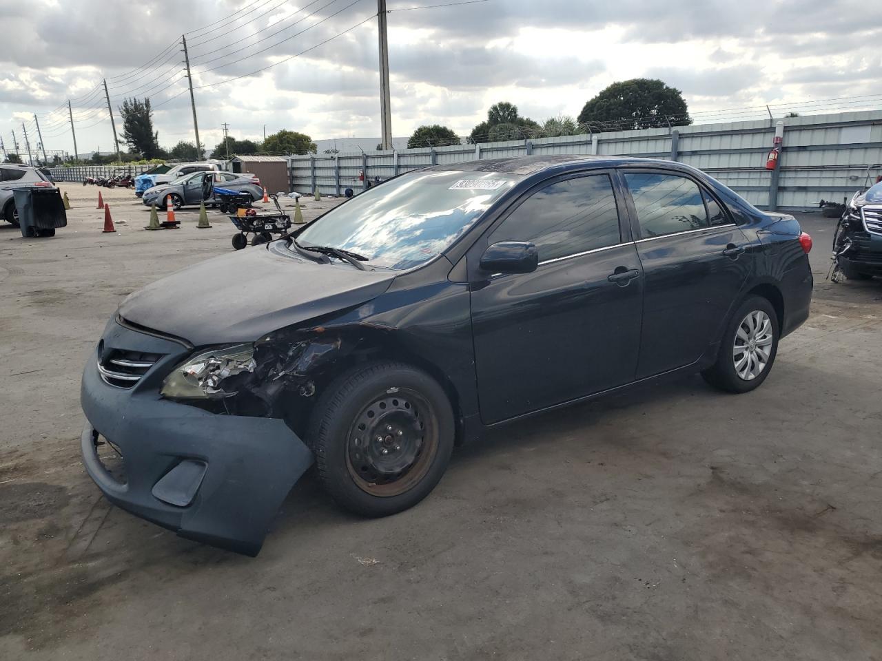 2013 TOYOTA COROLLA