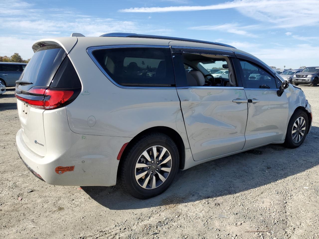 2021 CHRYSLER Pacifica
