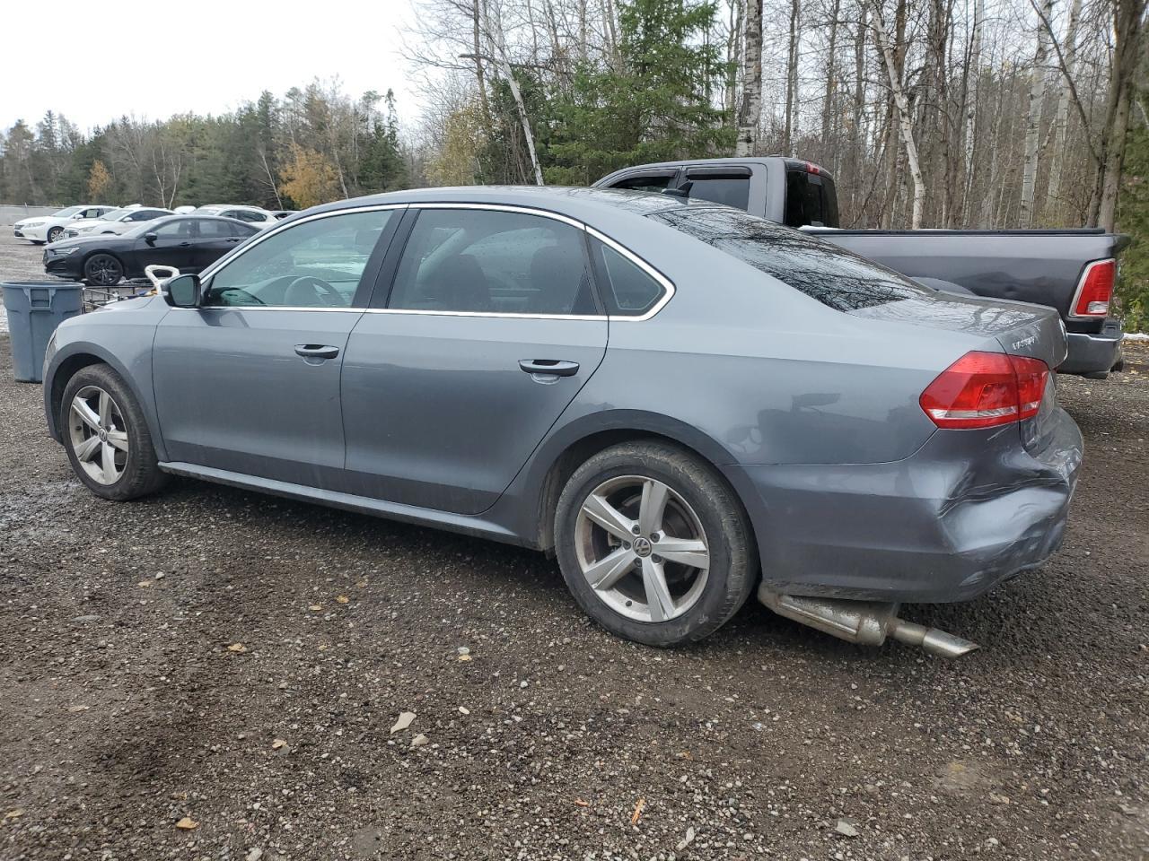 2015 VOLKSWAGEN Passat