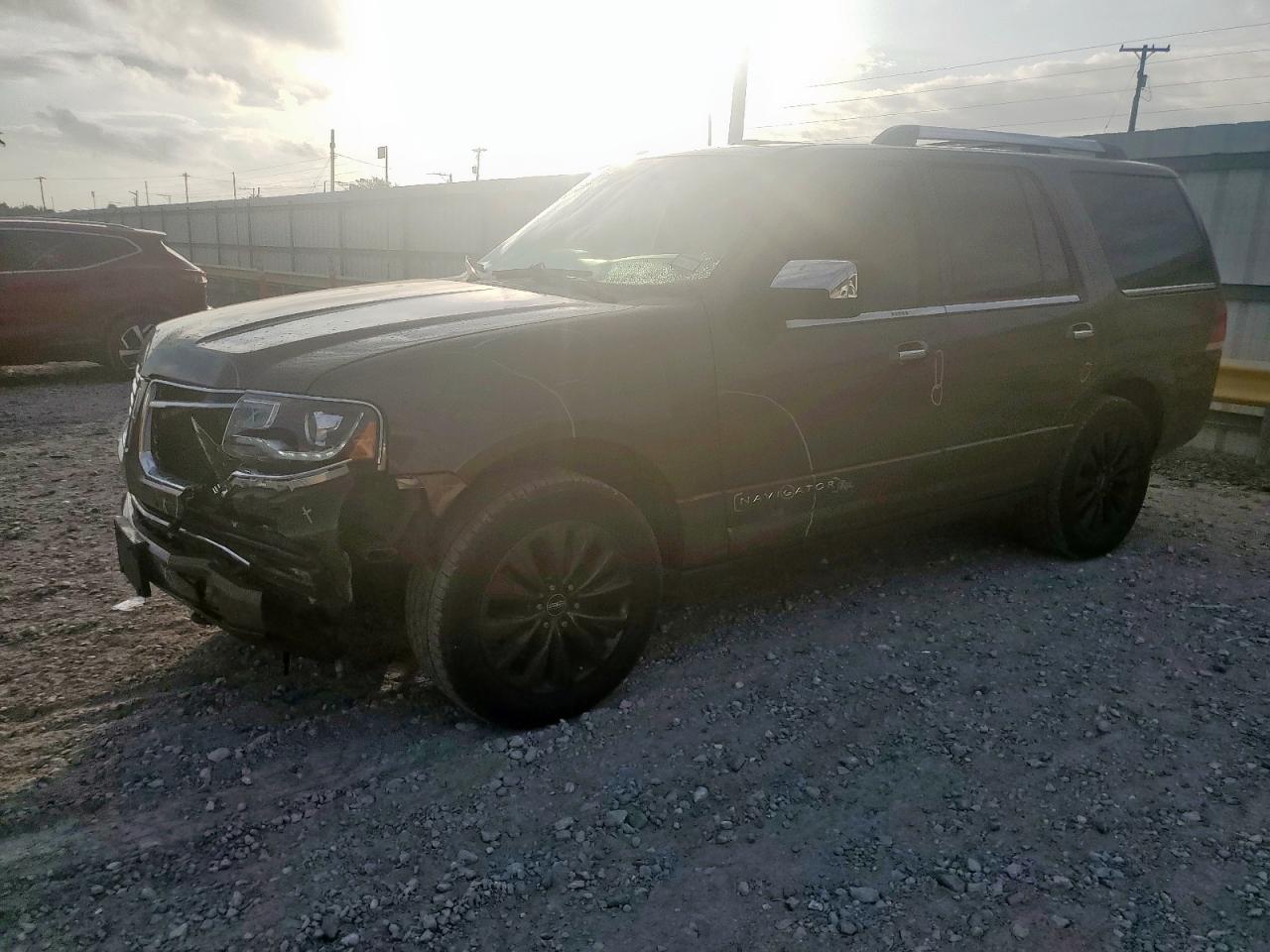 2016 LINCOLN Navigator