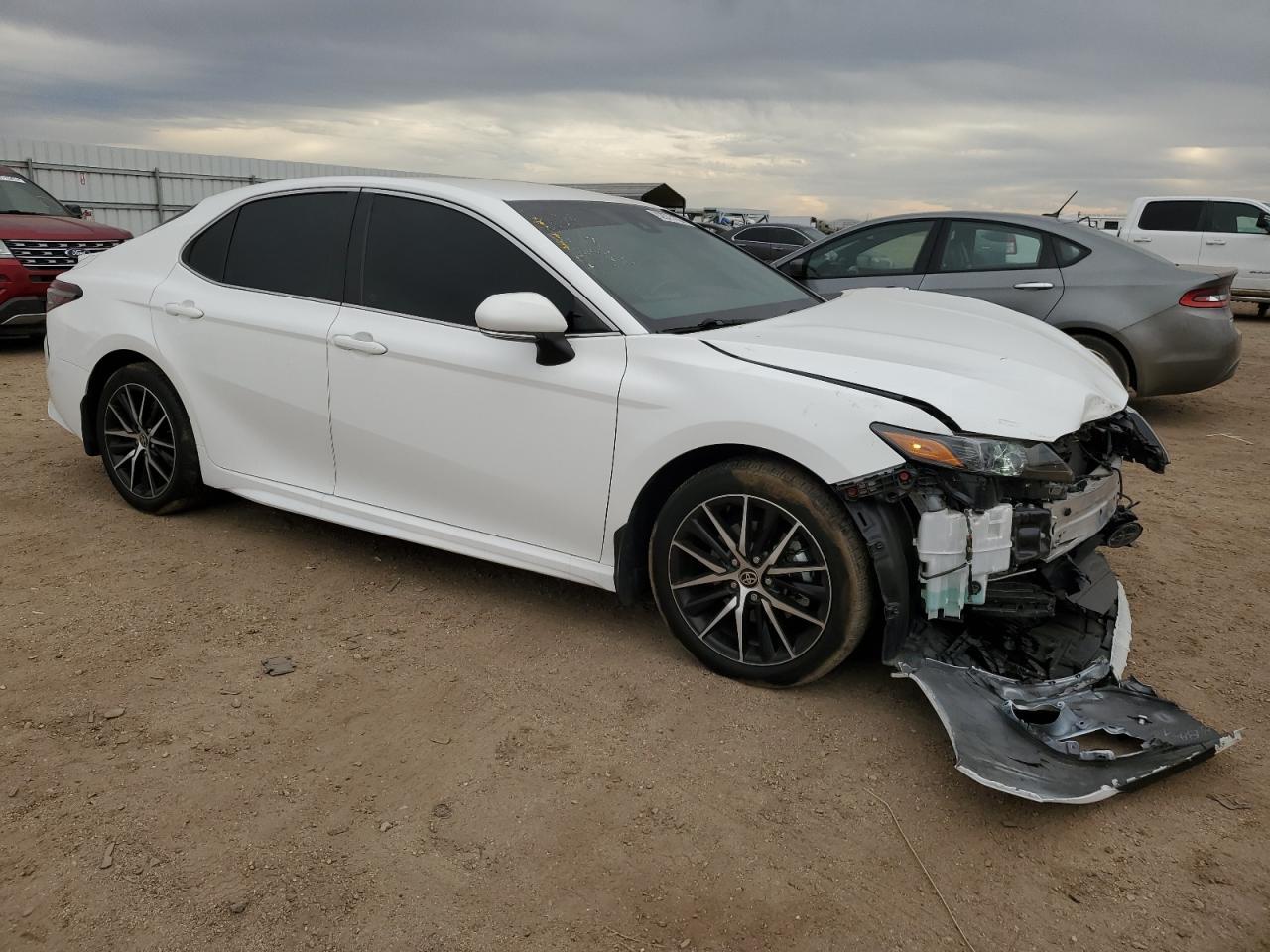 2024 TOYOTA CAMRY
