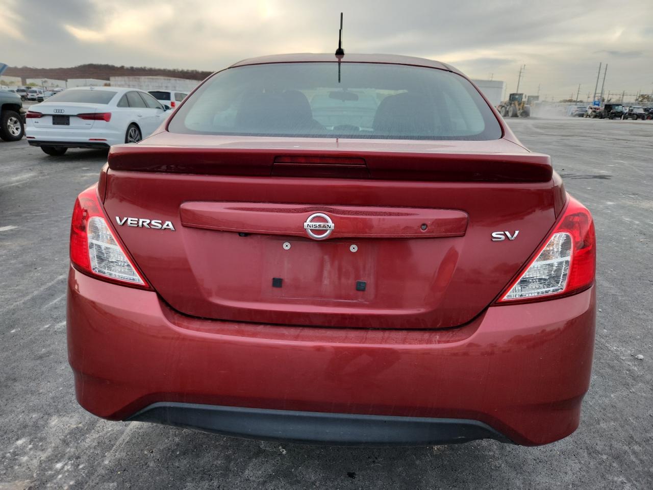 2018 NISSAN VERSA