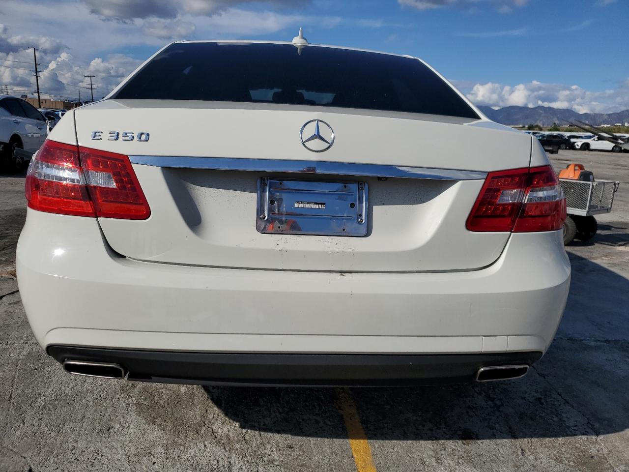 2012 MERCEDES-BENZ E-Class