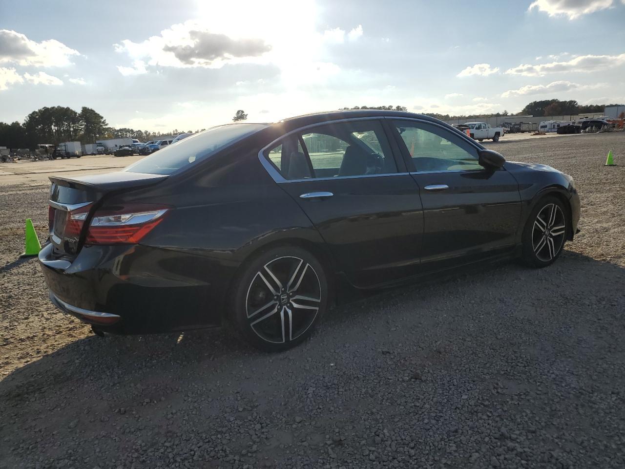 2016 HONDA ACCORD