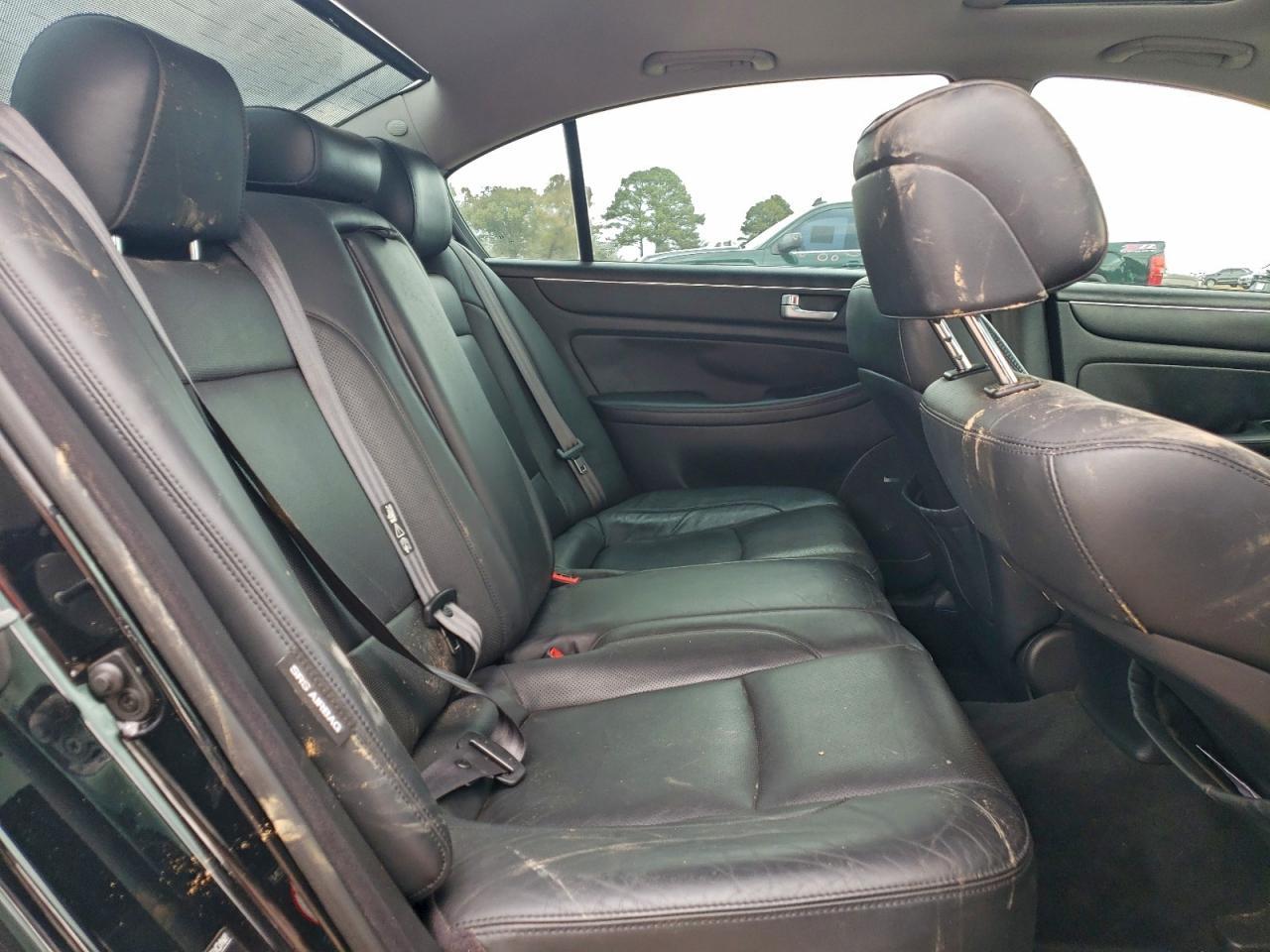 2012 HYUNDAI GENESIS