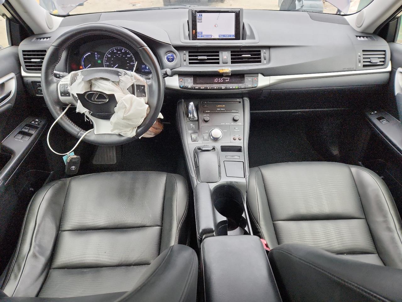 2013 LEXUS CT 200