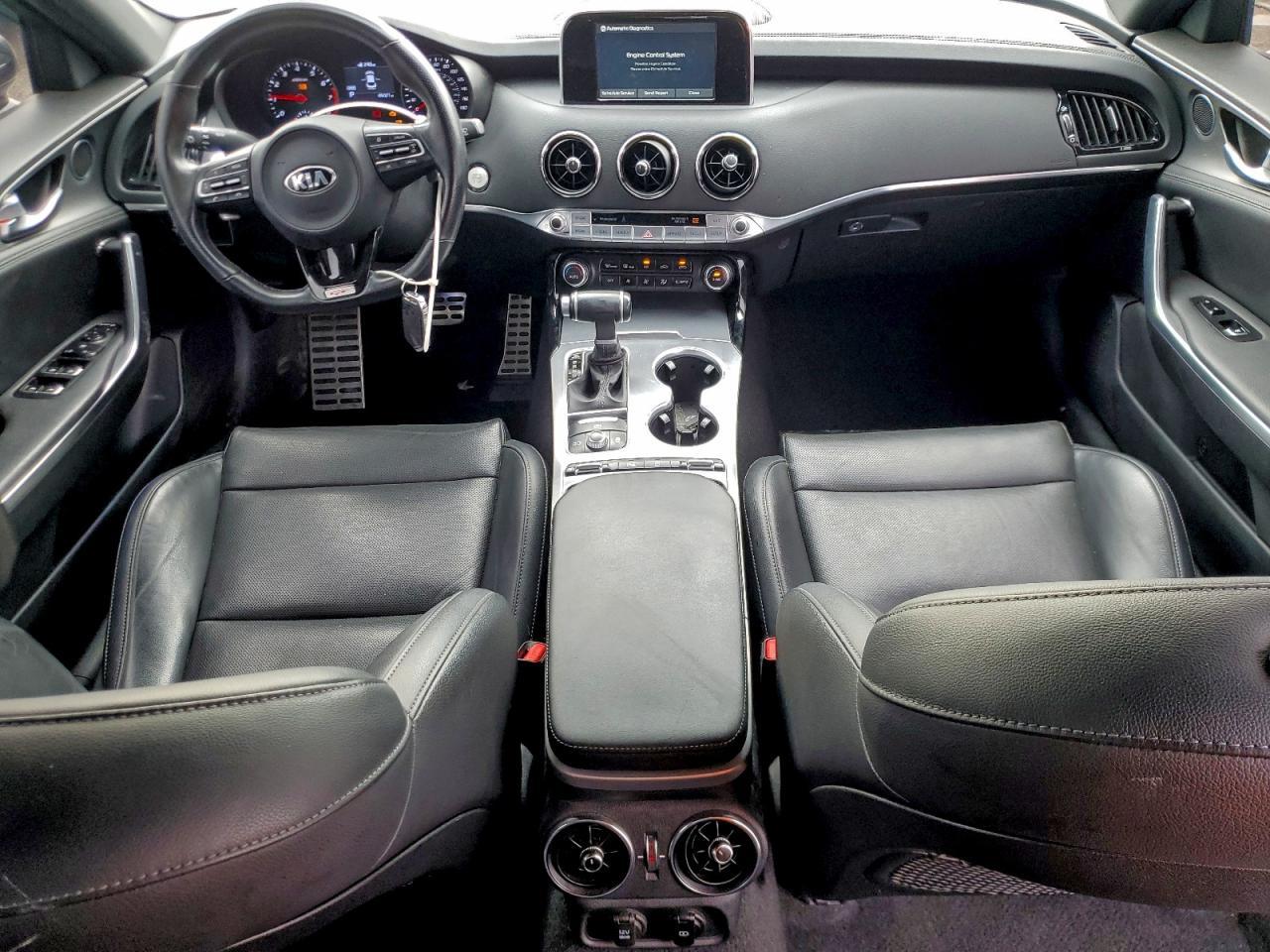 2021 KIA Stinger