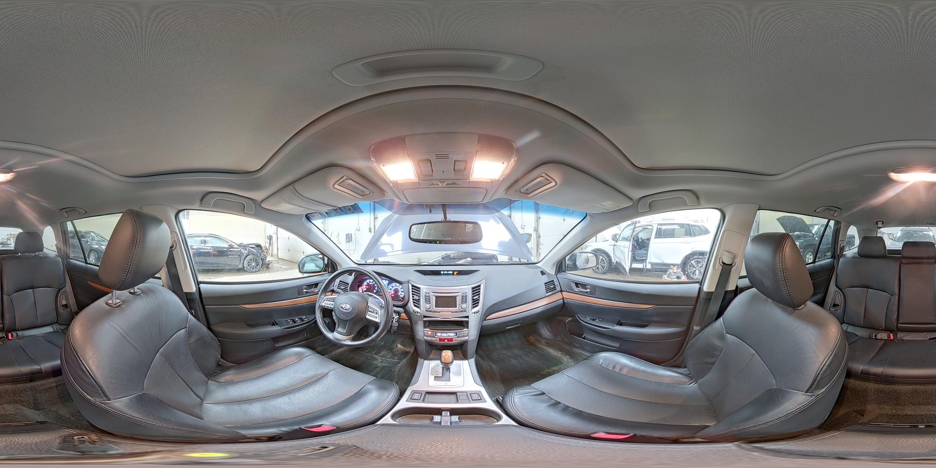 2013 SUBARU Outback