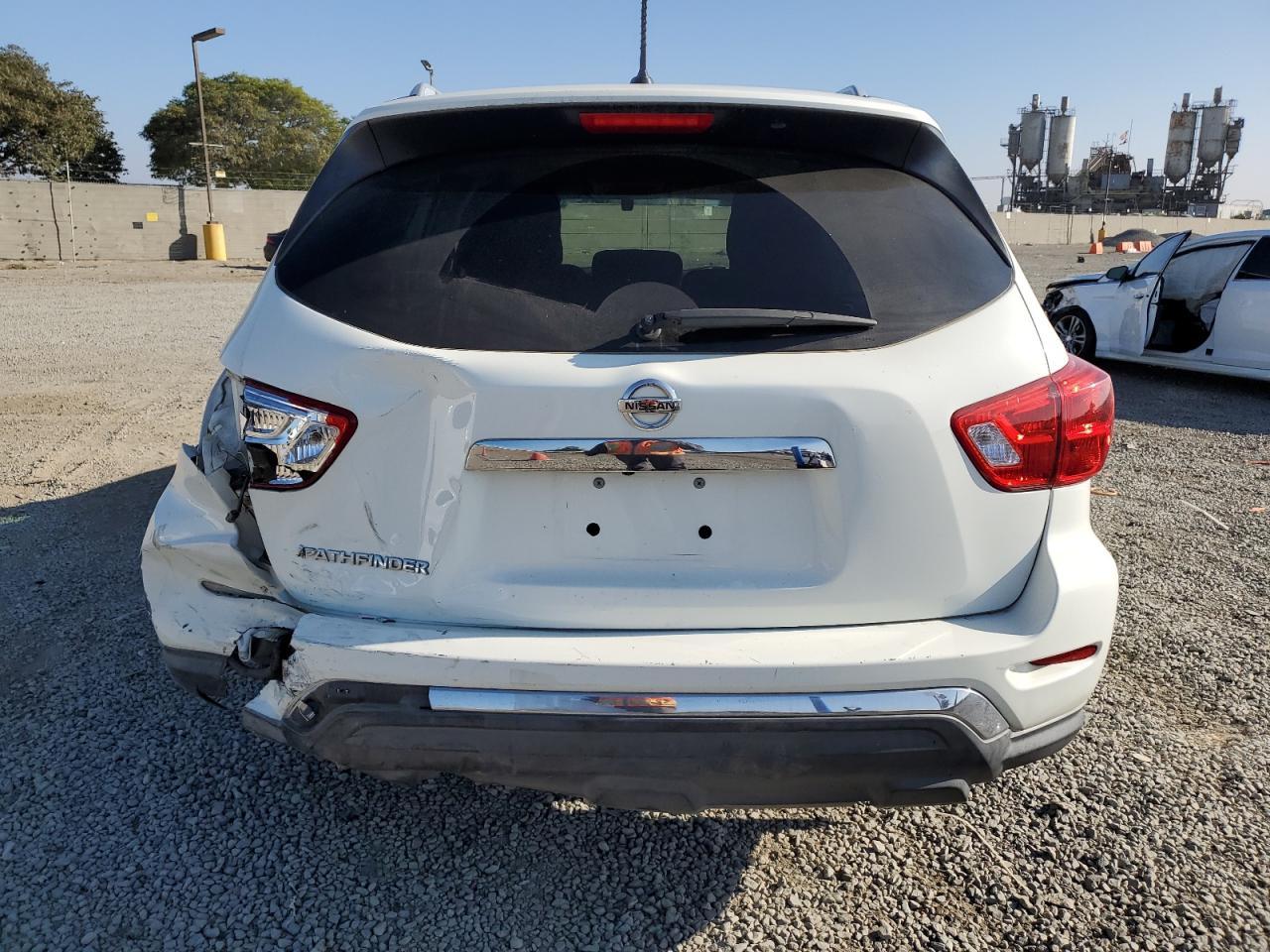 2017 NISSAN PATHFINDER