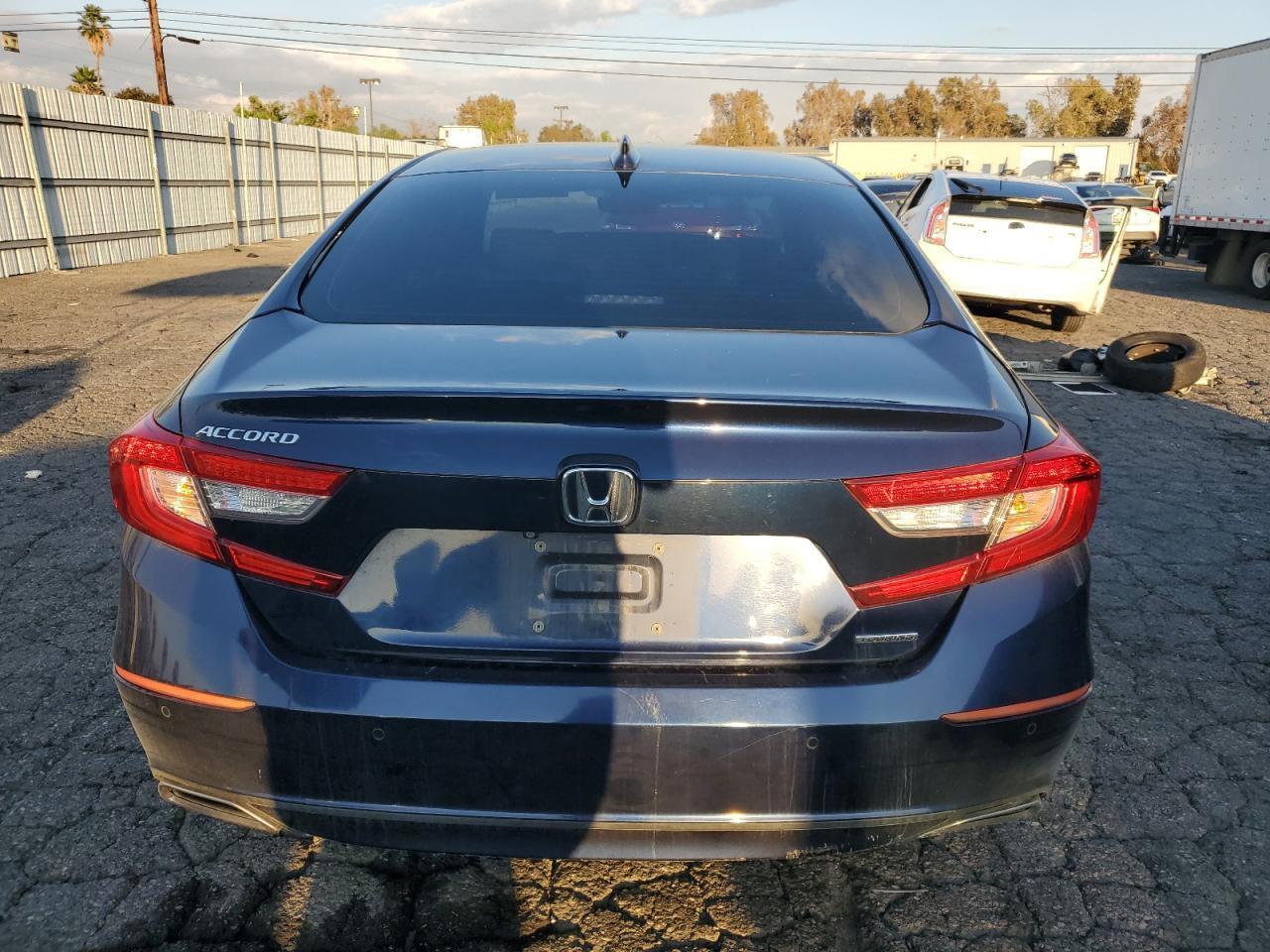 2018 HONDA ACCORD