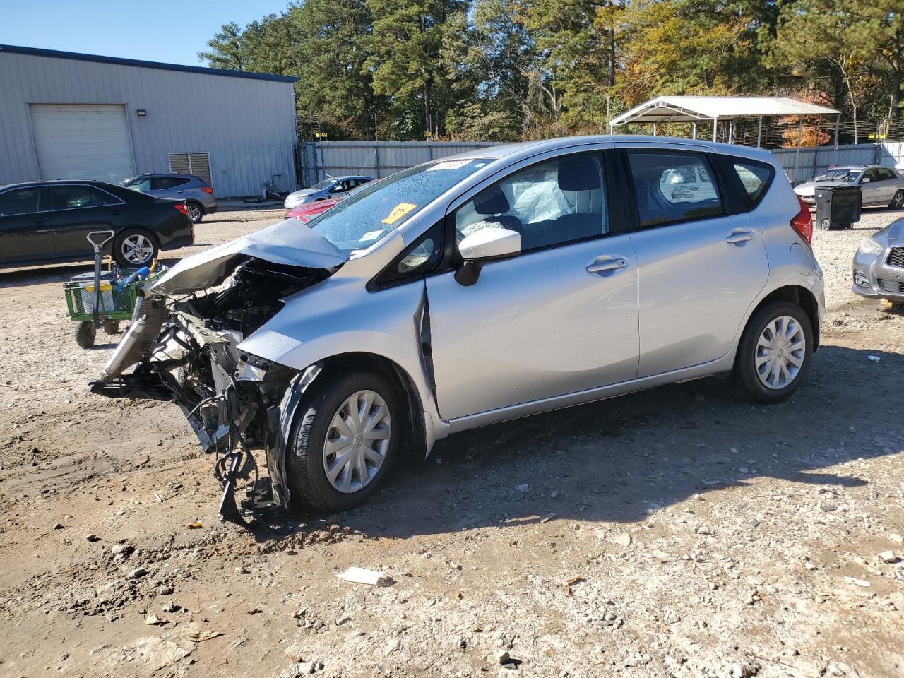 2016 NISSAN Versa Note
