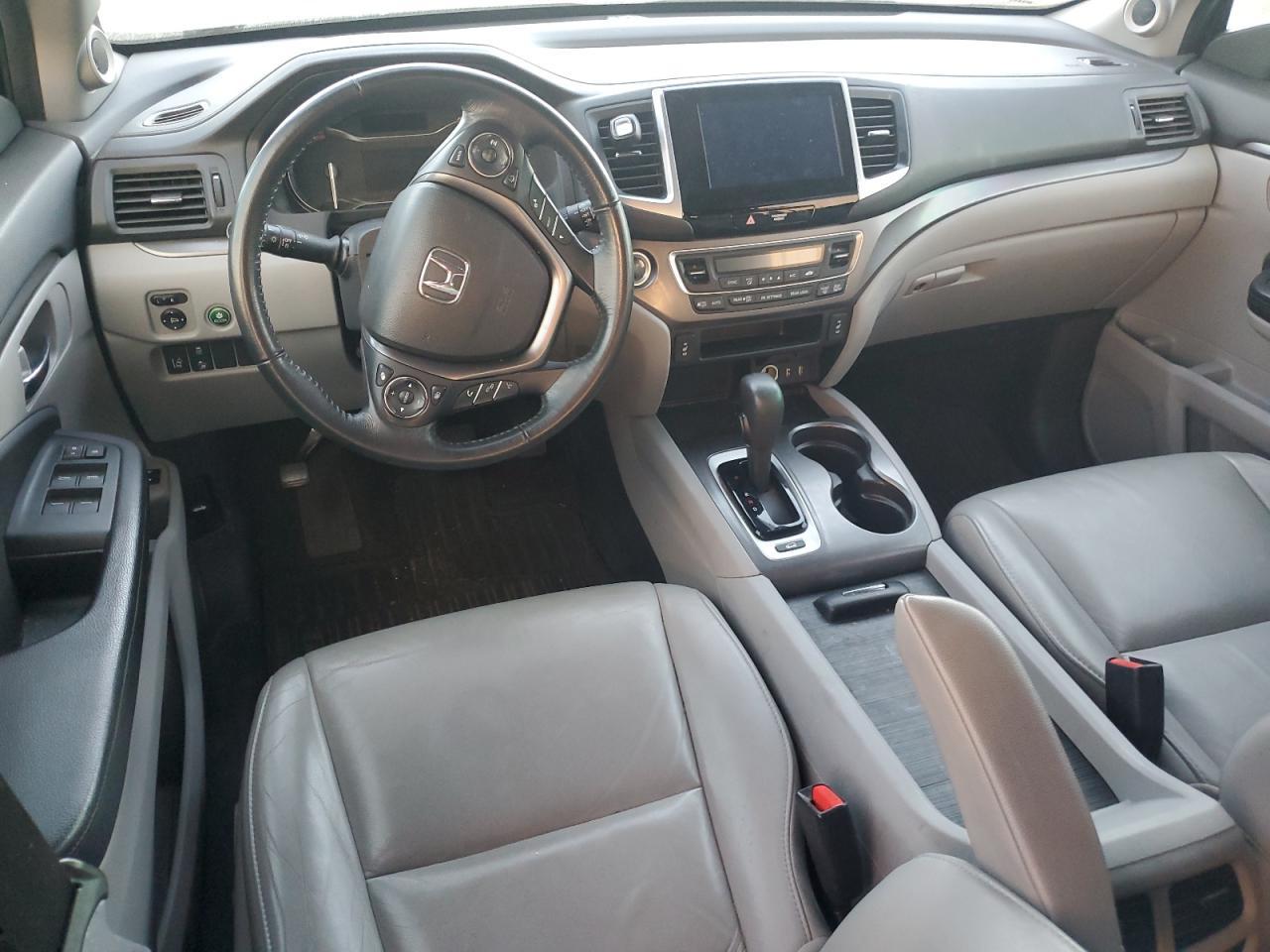 2016 HONDA PILOT