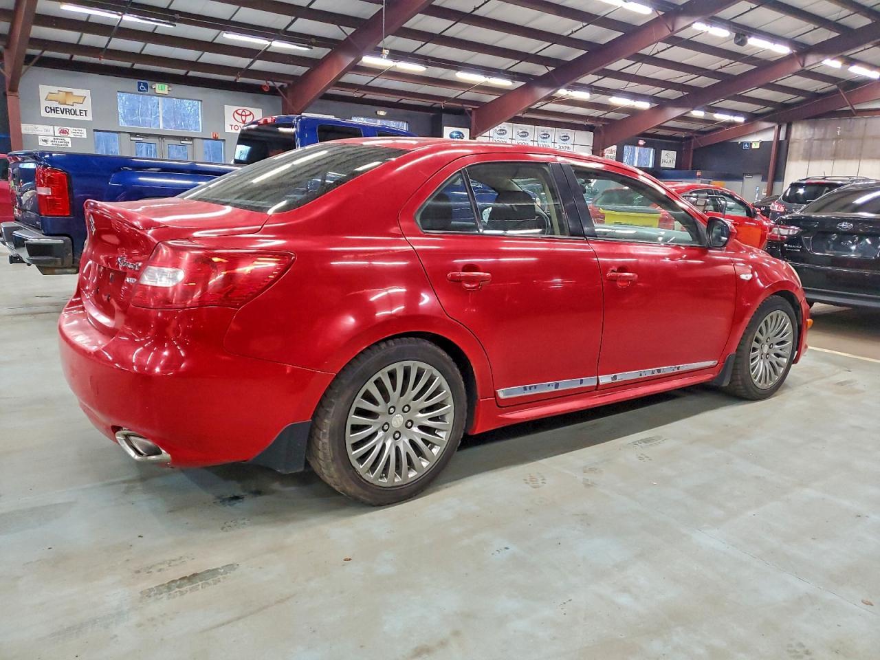 2012 SUZUKI Kizashi