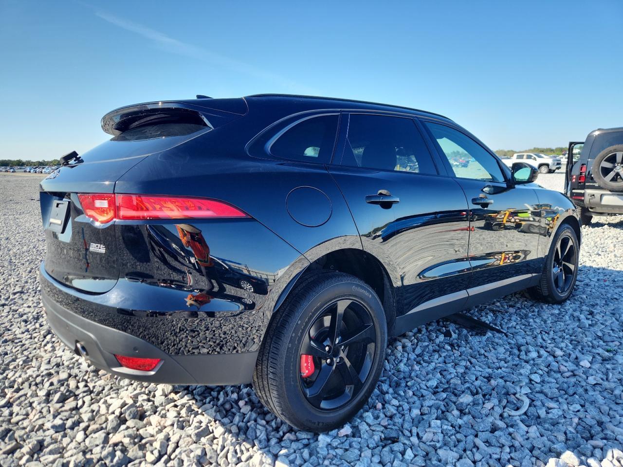2018 JAGUAR F-Pace