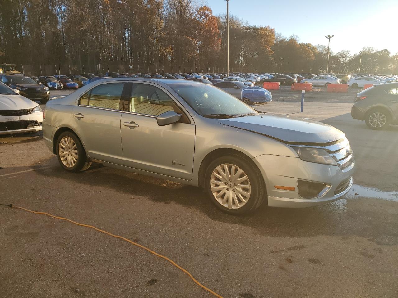 2010 FORD FUSION