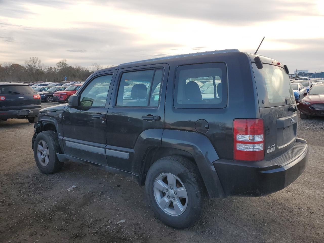 2012 JEEP Liberty