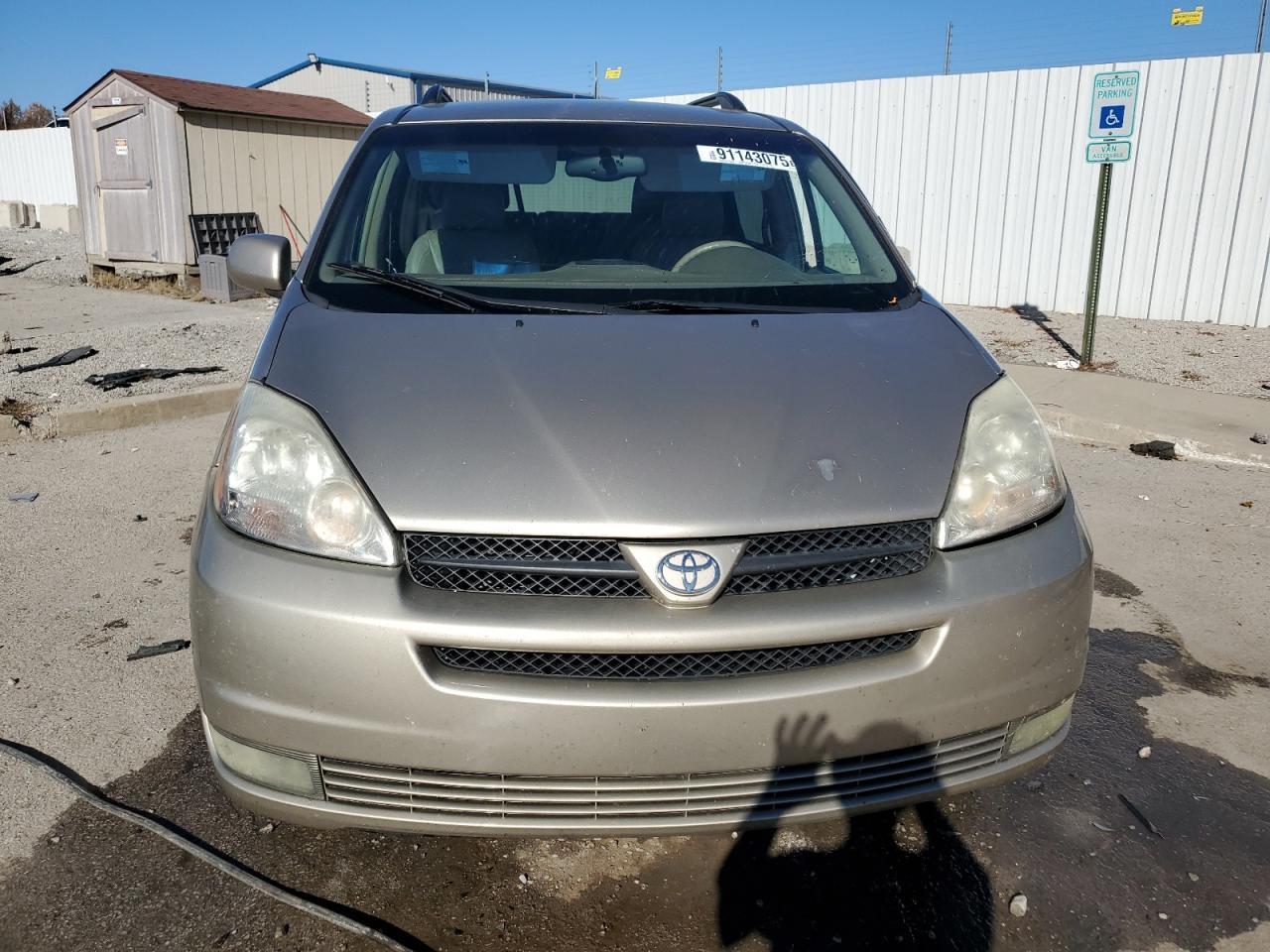 2005 TOYOTA SIENNA